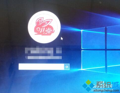 Win10系统开机登陆界面设置字体阴影效果教程